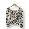Polera  Shein estampado animal blanco y negro – Talla M