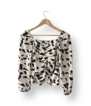 IMG_20251021_160814 Polera Shein estampado animal blanco y negro – Talla M