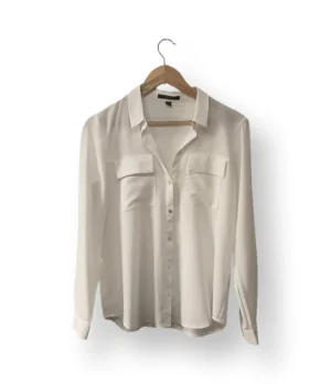 Blusa Esprit blanca con bolsillos frontales – Talla M