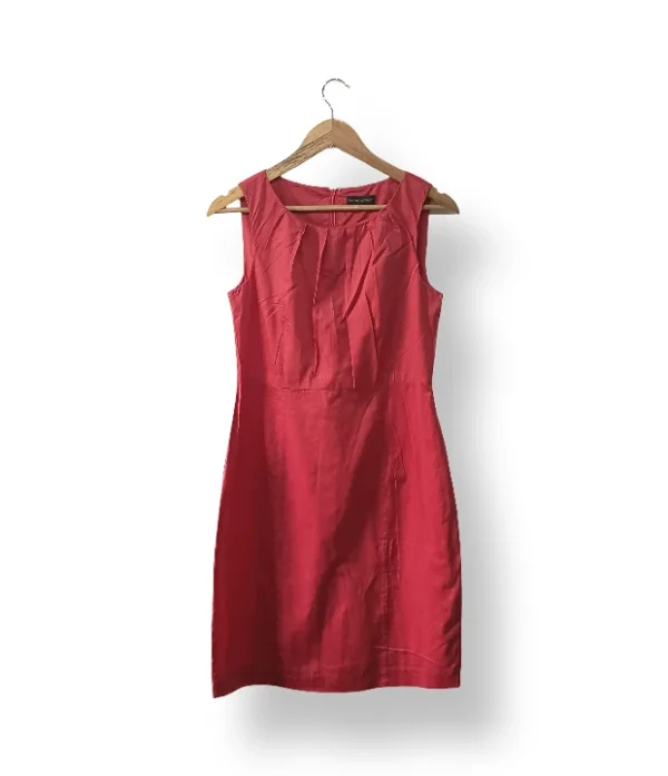 IMG_20251021_161015 Vestido coral estructurado – Talla S