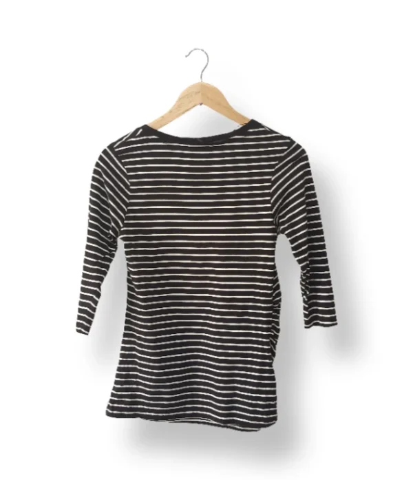 IMG_20251021_161259 Polera rayada negra y blanca e-via – Talla 38