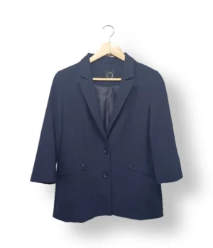 Blazer azul marino IO, talla 40