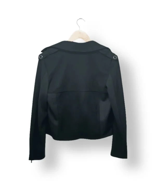 Chaqueta negra con bolsillos frontales IO, talla 38