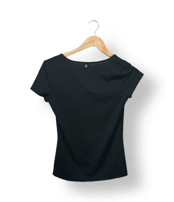 IMG_20251021_180509 Polera negra acanalada IO – Talla S