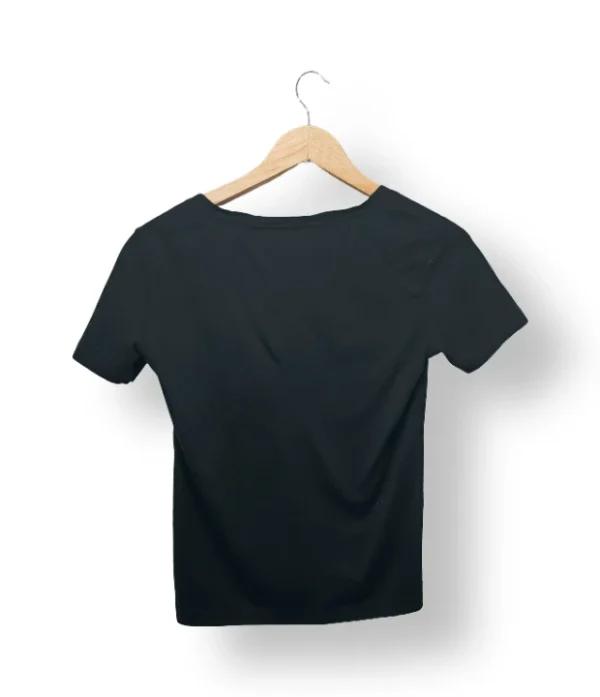 IMG_20251021_180542 Polera básica negra MNG