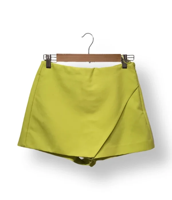 Falda-Short amarilla ZARA (Talla S)