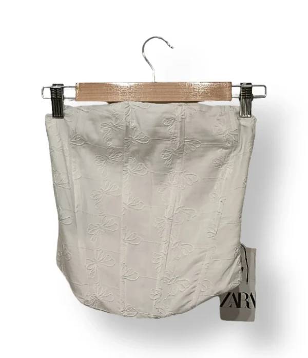 Top ZARA blanco bordado talla XS (nuevo con etiqueta)