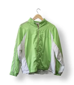 IMG_20251022_175845 Chaqueta deportiva verde lima y blanca Studio Works talla L/XL