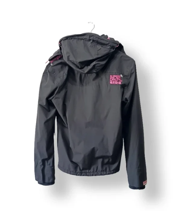 IMG_20251022_181132 Parka Superdry negra con interior fucsia (Talla M)