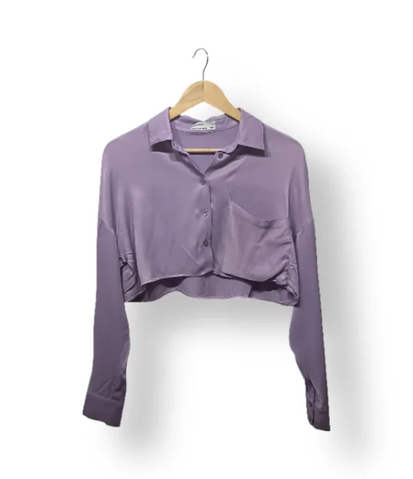 Blusa satinada lavanda Bershka – Talla XS/S