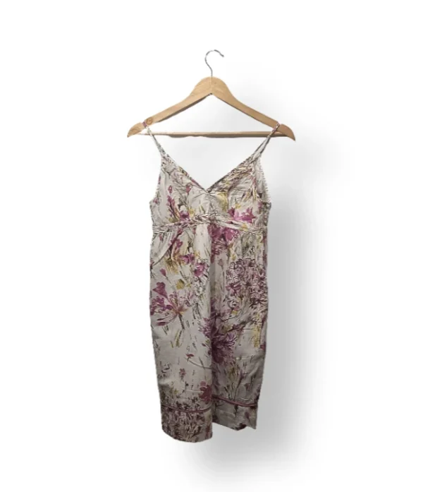 IMG_20251106_181734 Vestido floral satinado Zara – Talla XS