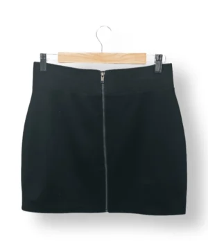 Falda negra Clockhouse con cierre frontal-Talla M/L
