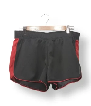 Short deportivo negro con franjas rojas Reebok – Talla M