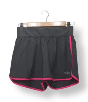 Short deportivo negro con bordes fucsia Umbro – Talla S