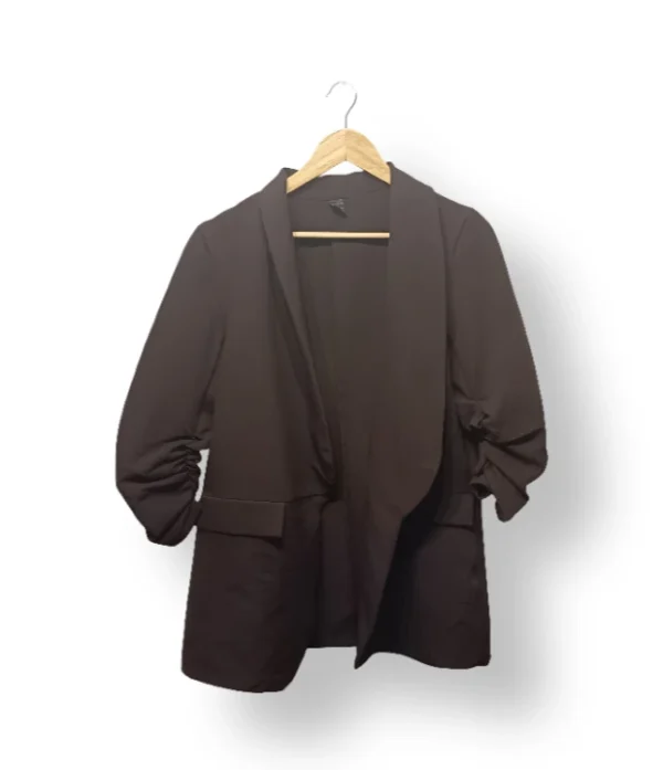 IMG_20251116_211356 Blazer SHEIN café oscuro – Talla M