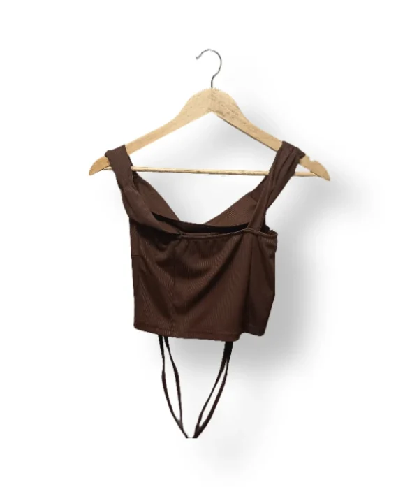 Top café drapeado con ajuste frontal – Talla S