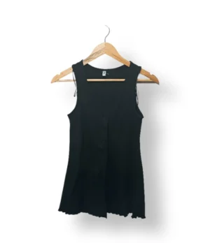 Blusa negra sin mangas Blu Girl con botones – Talla M