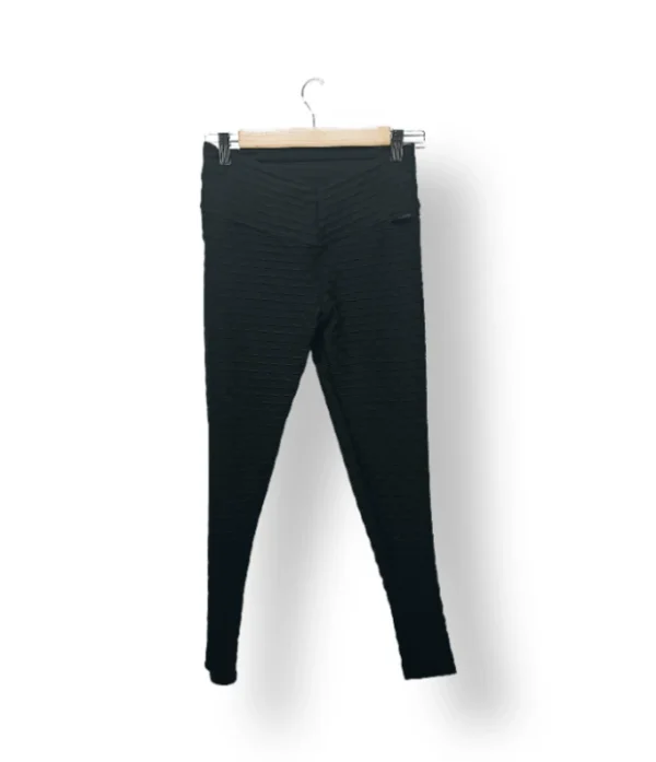 IMG_20251116_225753 Calzas Texturadas Yany – Talla M