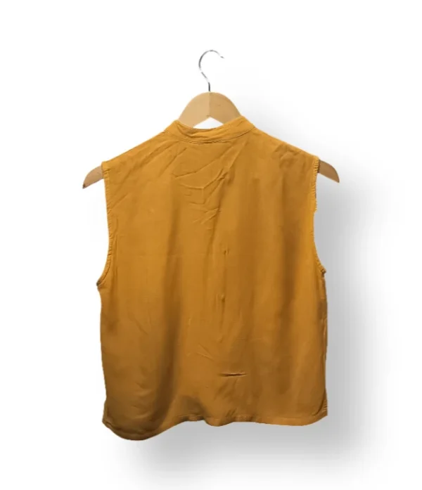 1000046958 Blusa Bordada Mostaza Kanduy – Talla S