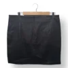 Falda negra efecto cuero Shein, talla XL (44 cm)