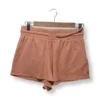 Short rosado Roxy con pretina elasticada, talla 36