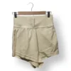 Short deportivo NIKE color crema de tiro alto, talla XS