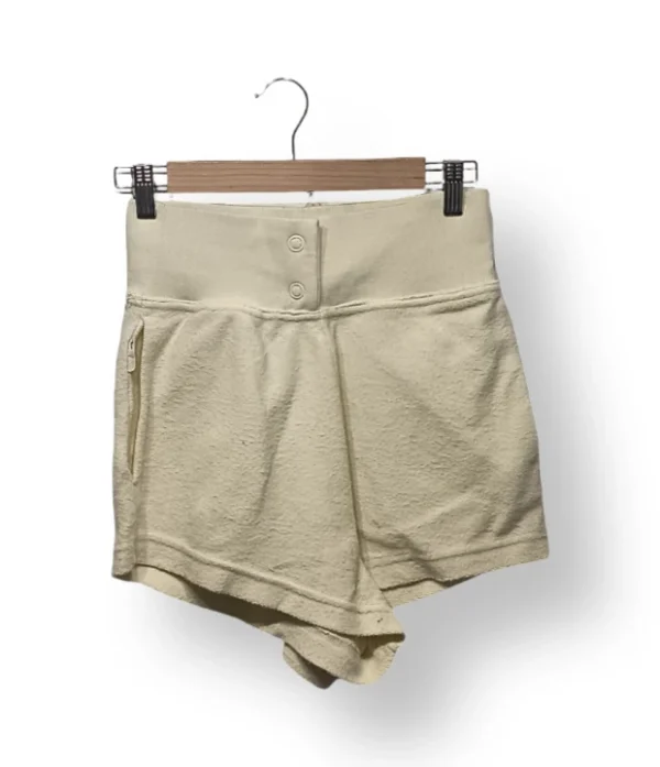 Short deportivo NIKE color crema de tiro alto, talla XS