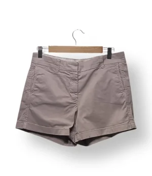 Short beige J.Crew de corte clásico, talla 42