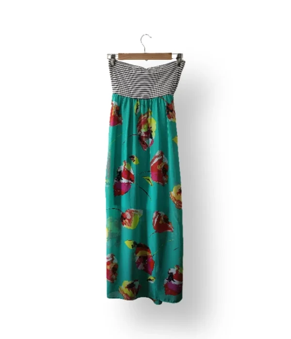 1000047057 Vestido strapless estampado Xhilaration talla S