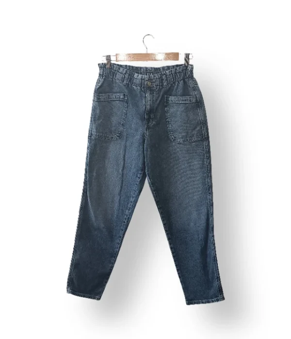 Jeans estilo mom GAP – Talla 38