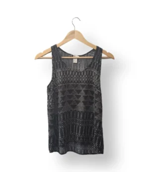 IMG_20251201_133917 Polera sin mangas H&M estampado geométrico – Talla S/M