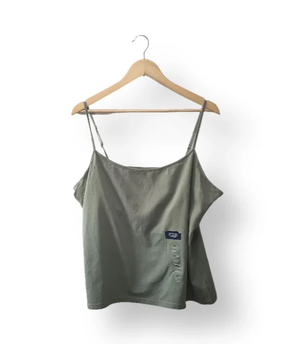 Polera GAP verde militar de tirantes – Talla XXL (Nueva con etiqueta)
