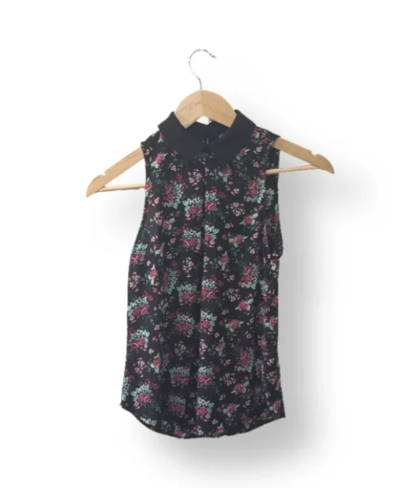 Blusa Tally Weijl floral sin mangas – Talla XS