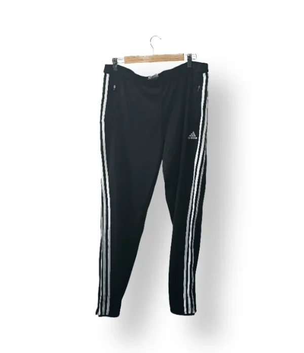IMG_20251201_134645 Pantalón deportivo Adidas negro – Talla XL