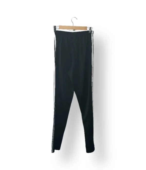 IMG_20251201_134800 Pantalón deportivo negro con franjas – Talla S