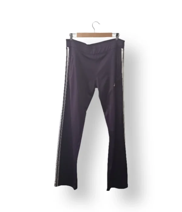 Pantalón deportivo morado con franjas – Talla L
