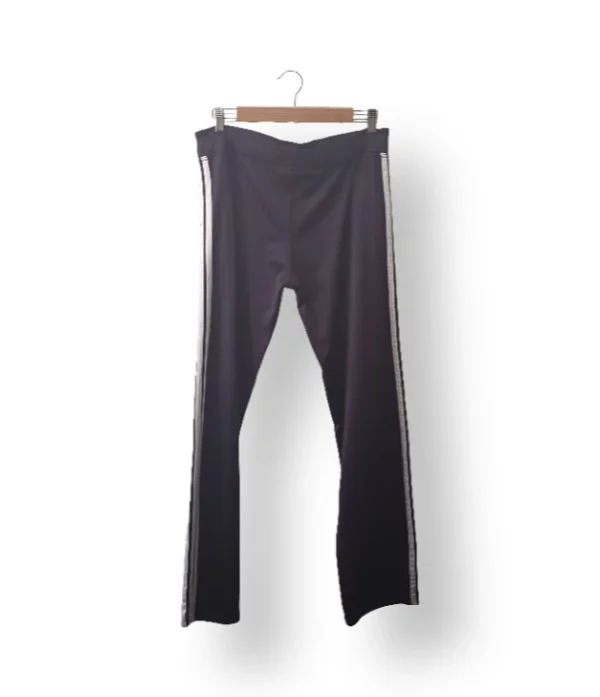 Pantalón deportivo morado con franjas – Talla L