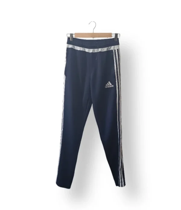 Pantalón Adidas Azul Marino – Línea Clásica 3 Stripes (Talla L)
