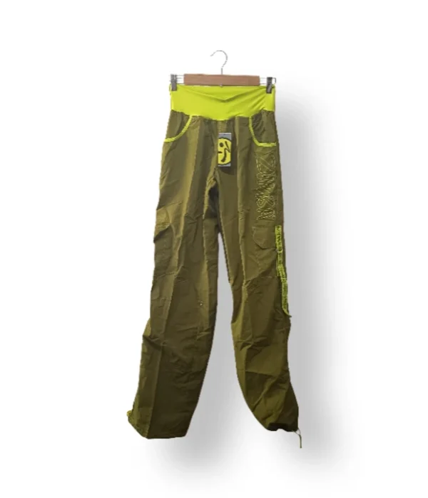 Pantalón Zumba cargo verde neón – Talla M (Nuevo con etiqueta)
