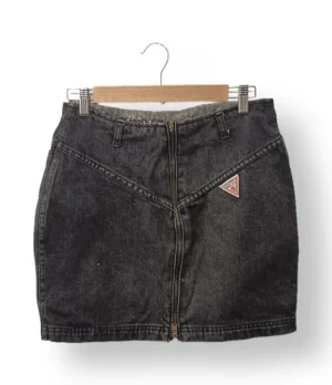 IMG_20251219_145705 Falda Denim Negra Guess con Cierre Frontal Talla 38