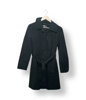 IMG_20260401_190135 Trench negro clásico elegante