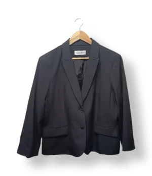 IMG_20260401_194542 Blazer Gris Calvin Klein – Talla L/XL