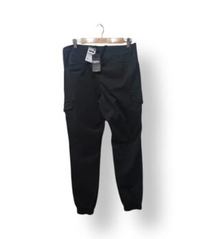 Pantalón Cargo Negro – Talla 32 (42)