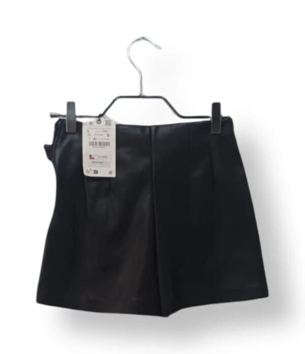 Falda Short Efecto Cuero Negra – Zara Kids – Talla 9 Años