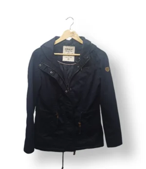 Chaqueta ONLY con capucha – Talla S