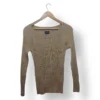 Suéter tejido acanalado con brillo George – Talla L