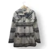Abrigo A. Byer Mujer – Talla S – Blanco y Negro a Rayas