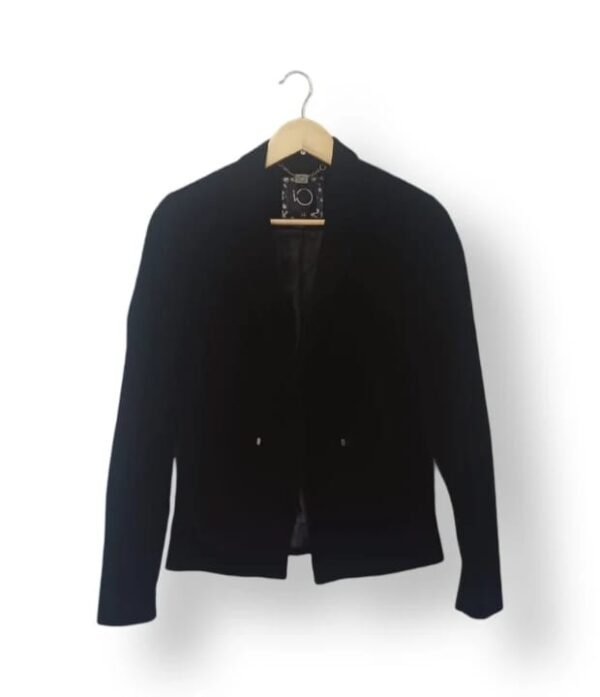 Blazer IO Mujer Negro – Talla 38 | Elegancia Atemporal