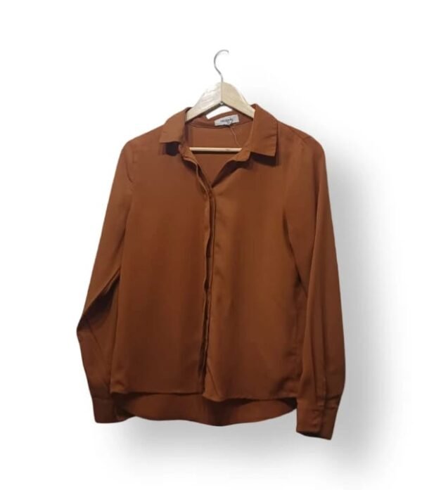 Blusa Camel Mujer Talla M Manga Larga Elegante Clásica