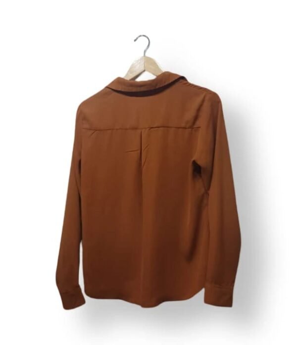 Blusa Camel Mujer Talla M Manga Larga Elegante Clásica